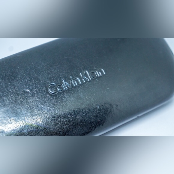 Calvin Klein slim sun/eye glasses case - Picture 4 of 5